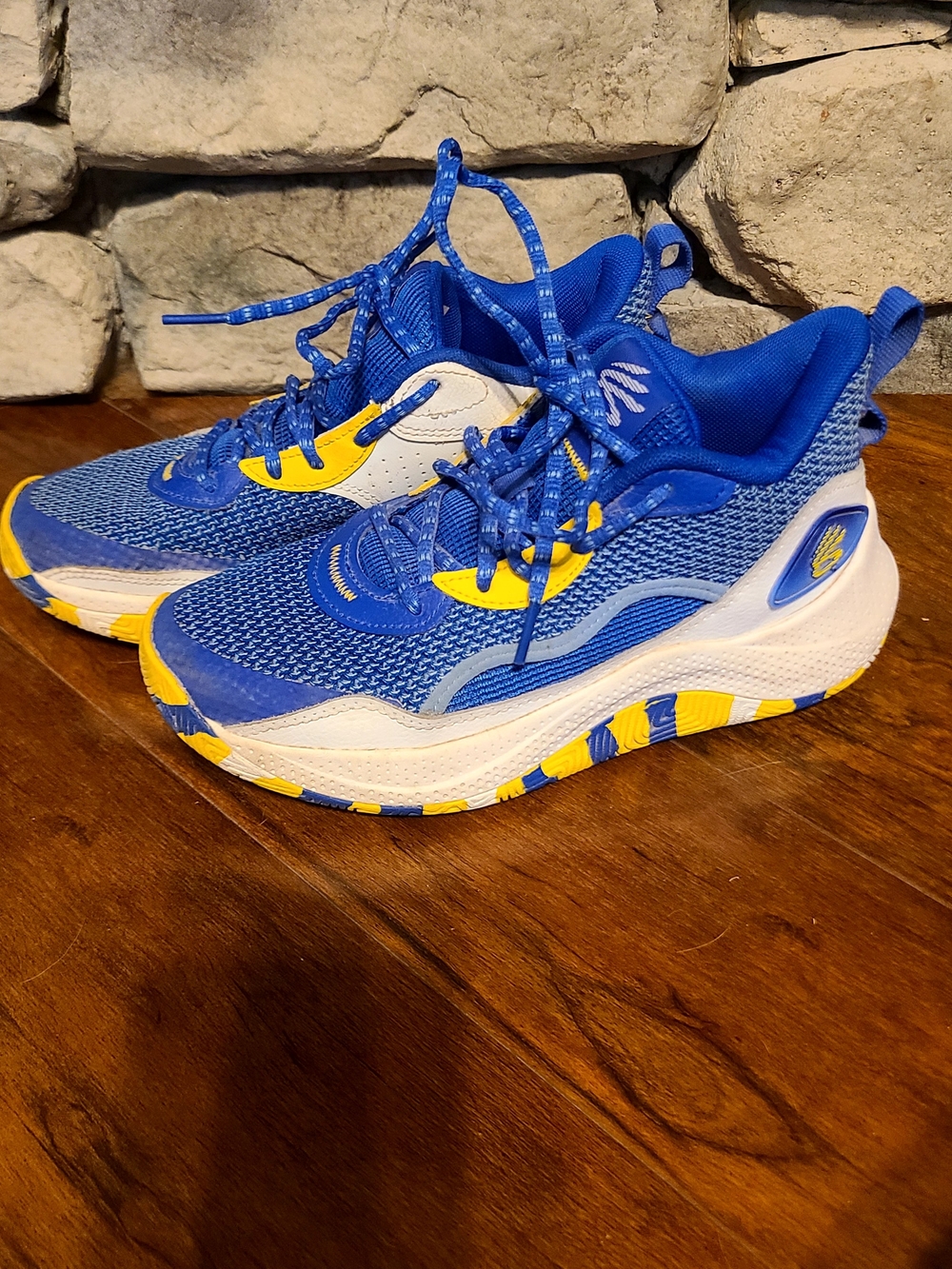 Under Armour Steph Curry Basketball Shoe 5Y